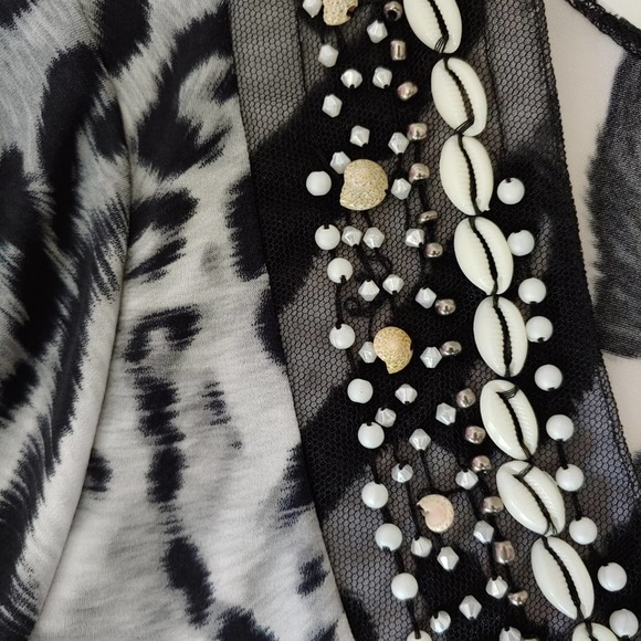 White Tiger Striped Print Blouse SzM - Picture 5 of 7